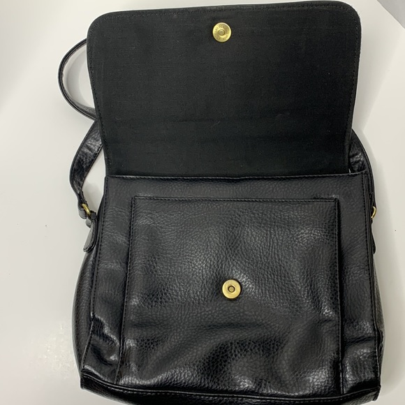 Relic | Black Leather Gold Accented Heavy Duty Crossbody Bag | Business Satchel - Picture 3 of 13